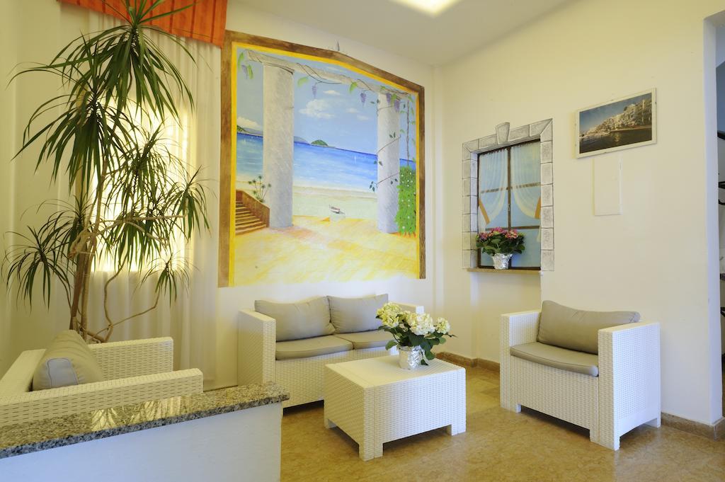 Hotel Delfino Laigueglia Buitenkant foto
