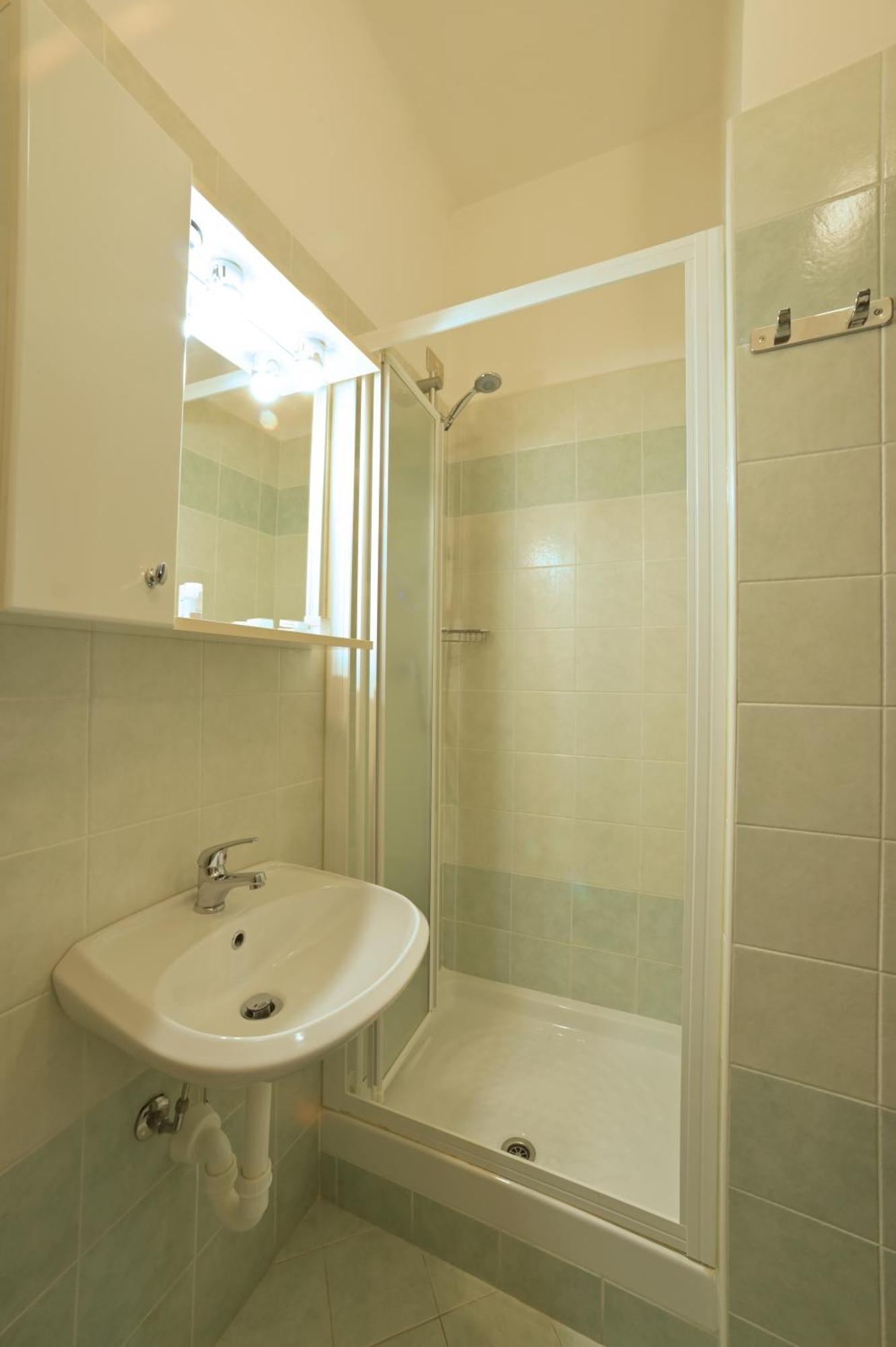 Hotel Delfino Laigueglia Buitenkant foto