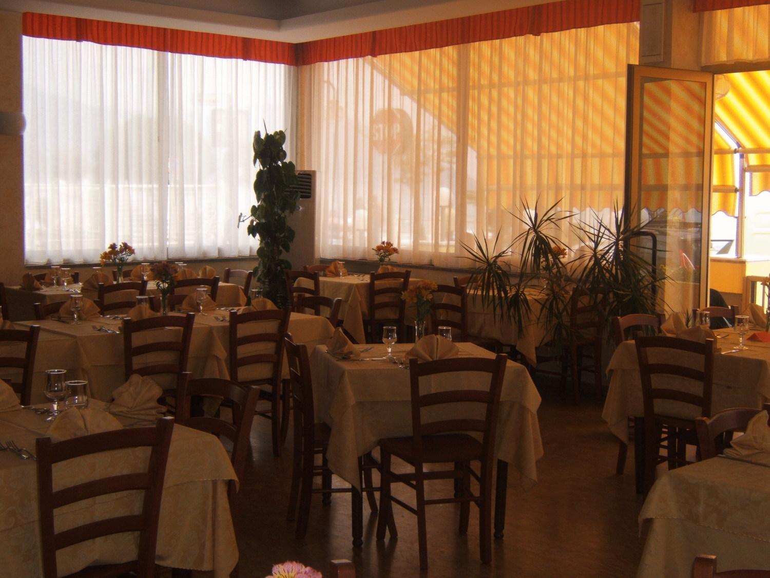 Hotel Delfino Laigueglia Buitenkant foto