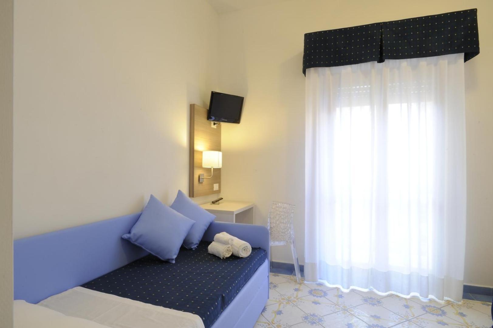 Hotel Delfino Laigueglia Buitenkant foto